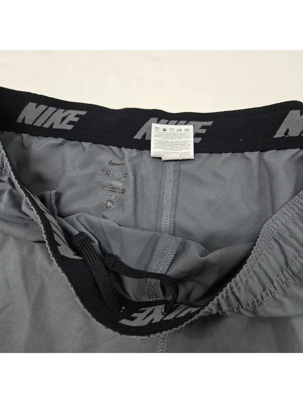 Men's LARGE Nike Dri-Fit Training Pants Cool Grey Pockets Adjustable 377786-064